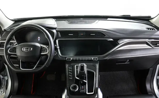 Geely Atlas Pro — фото 6
