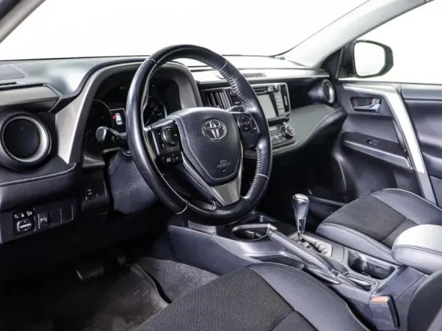 Toyota RAV4, IV (XA40) Рестайлинг — фото 18