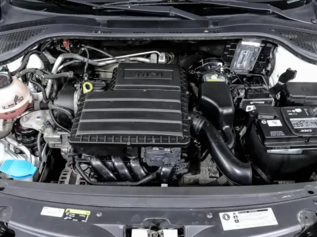 Skoda Rapid, I Рестайлинг — фото 8