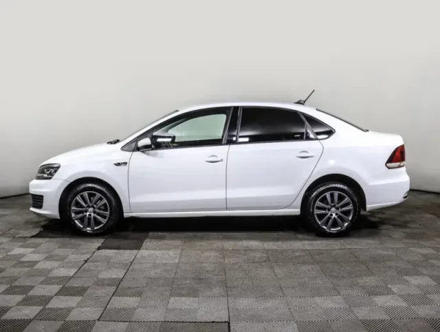 Volkswagen Polo, V Рестайлинг — фото 8