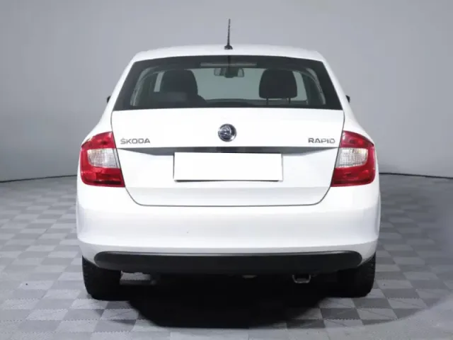 Skoda Rapid, I — фото 6