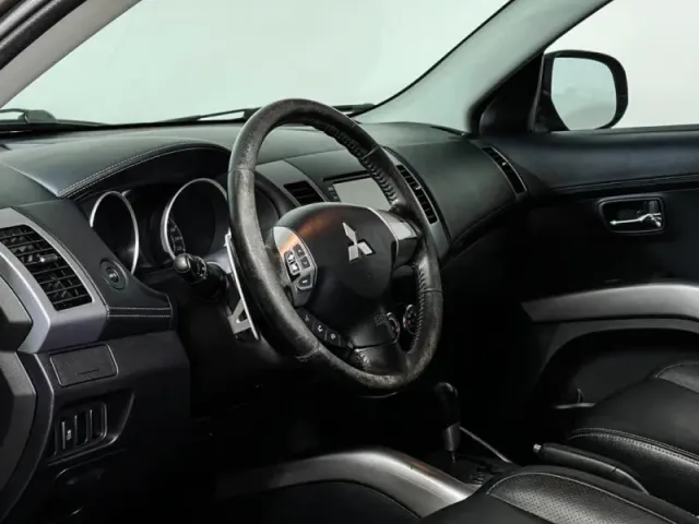 Mitsubishi Outlander, II Рестайлинг — фото 13