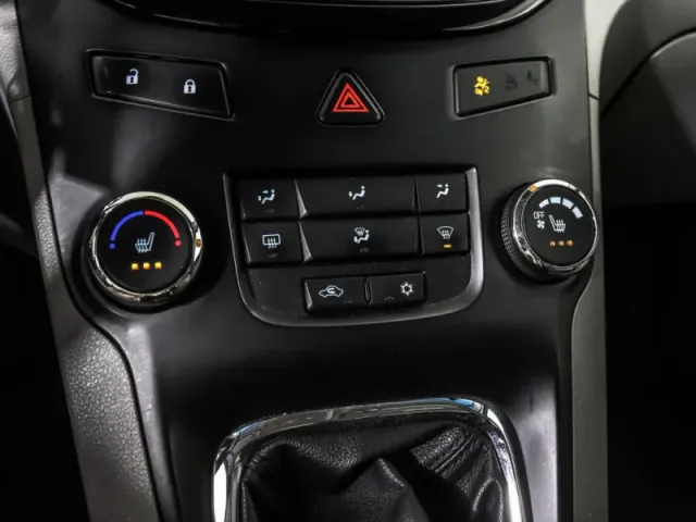 Chevrolet Orlando — фото 19