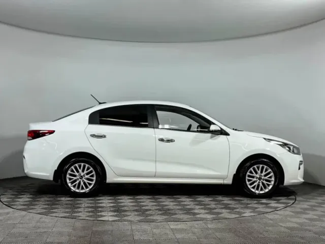 Kia Rio, IV — фото 12