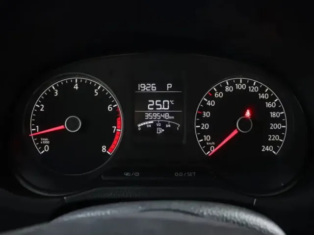 Volkswagen Polo, V Рестайлинг — фото 16