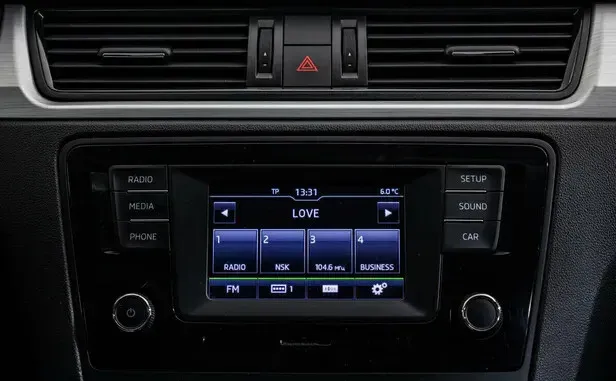 Skoda Rapid, I — фото 9