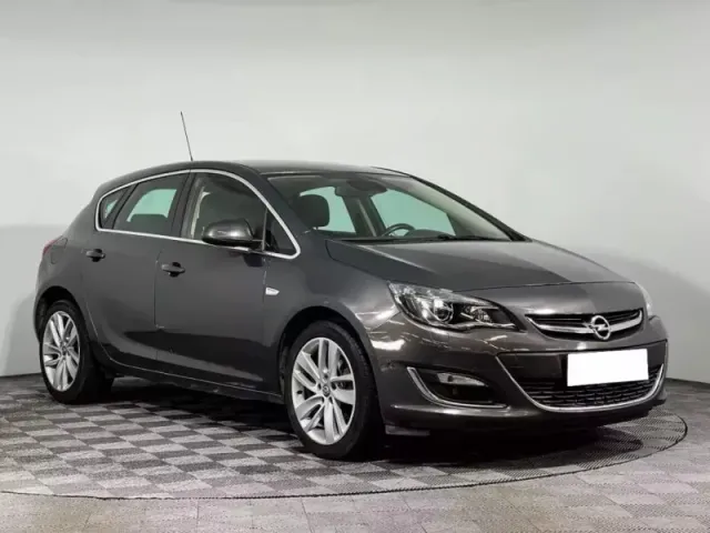 Opel Astra, J Рестайлинг — фото 3