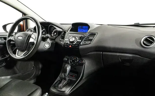 Ford Fiesta, Mk6 Рестайлинг — фото 8