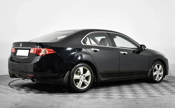 Honda Accord, VIII Рестайлинг — фото 2