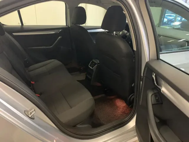 Skoda Octavia, III — фото 10