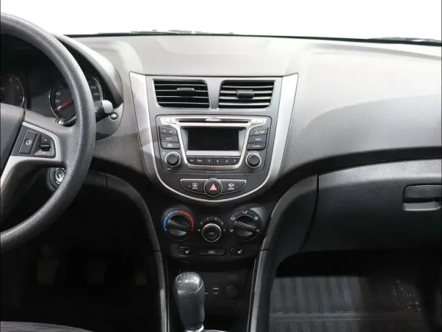 Hyundai Solaris, I Рестайлинг — фото 11