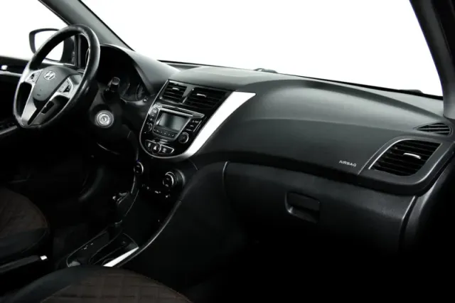 Hyundai Solaris, I Рестайлинг — фото 9