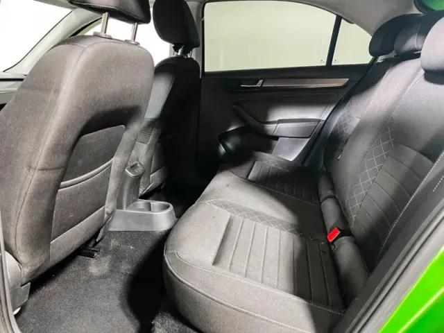 Skoda Rapid, I Рестайлинг — фото 11