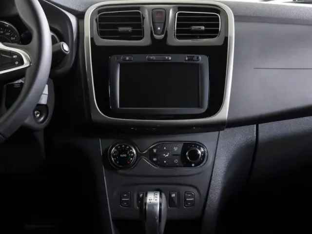 Renault Logan, II Рестайлинг — фото 17