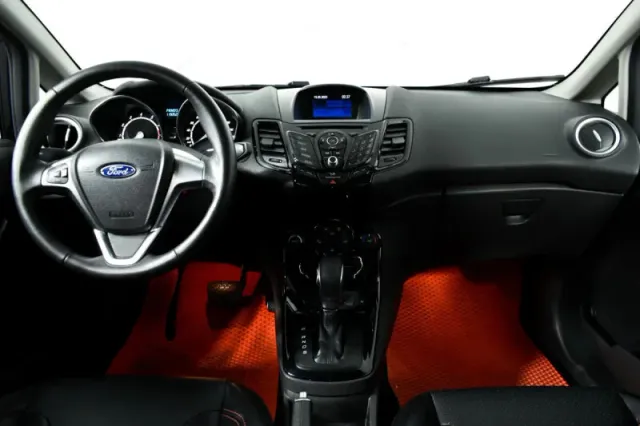 Ford Fiesta, Mk6 Рестайлинг — фото 12
