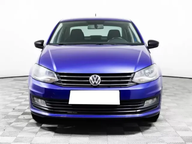 Volkswagen Polo, V Рестайлинг — фото 2