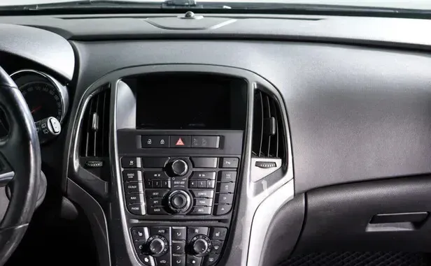 Opel Astra, J Рестайлинг — фото 8