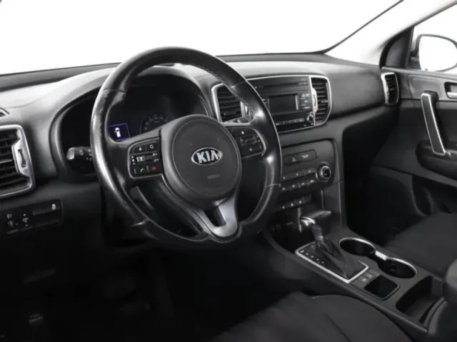 Kia Sportage, IV — фото 11