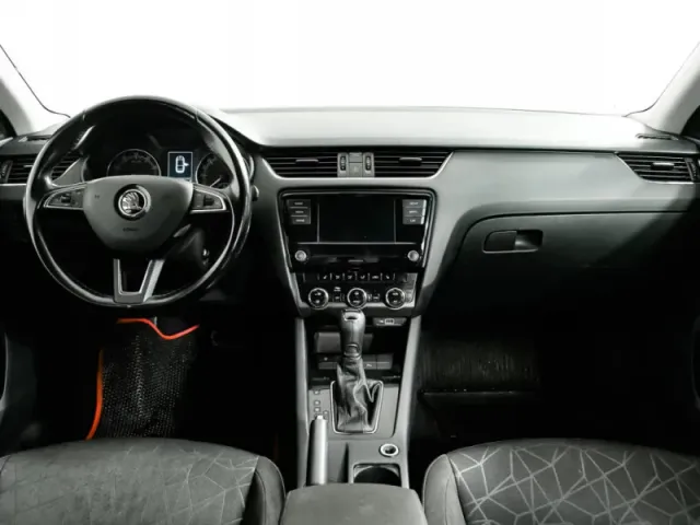 Skoda Octavia, III (A7) Рестайлинг — фото 9