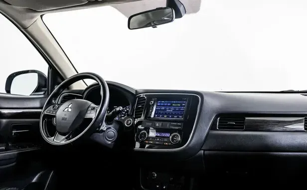 Mitsubishi Outlander, III Рестайлинг 2 — фото 6
