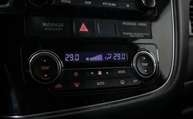 Mitsubishi Outlander, III Рестайлинг 2 — фото 6