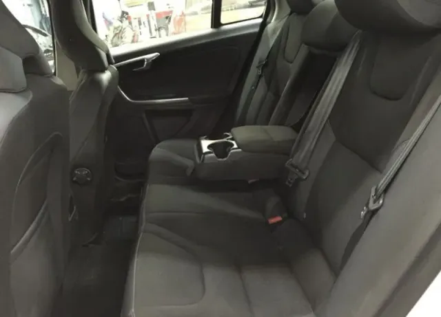 Volvo S60, II — фото 4