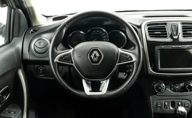Renault Logan, II Рестайлинг — фото 10