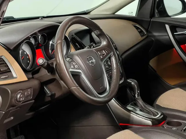 Opel Astra, J Рестайлинг — фото 11