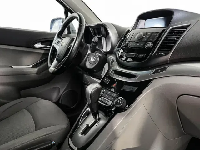 Chevrolet Orlando — фото 9