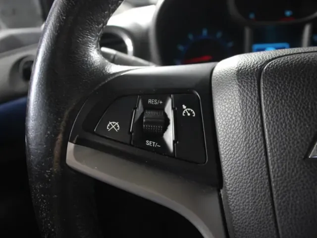Chevrolet Orlando — фото 15