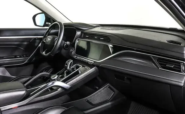 Geely Atlas Pro — фото 8