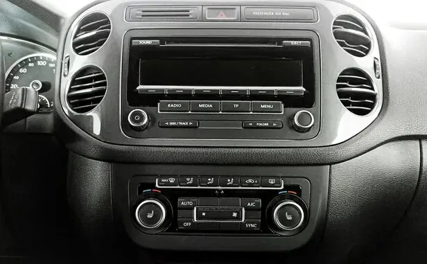 Volkswagen Tiguan, I Рестайлинг — фото 9