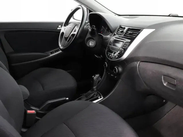 Hyundai Solaris, I Рестайлинг — фото 10