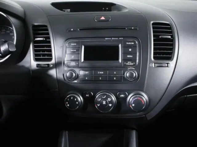 Kia Cerato, III — фото 13