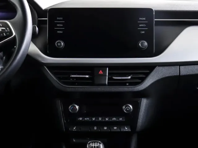 Skoda Rapid, II — фото 18