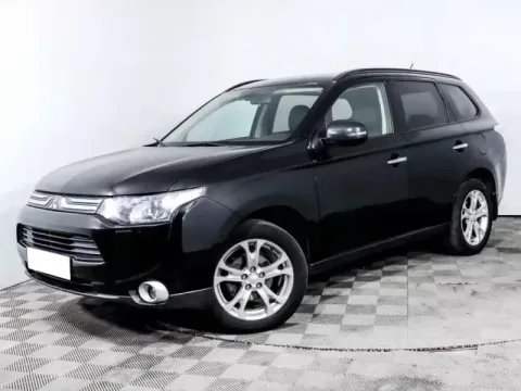 Mitsubishi Outlander, III — фото 1