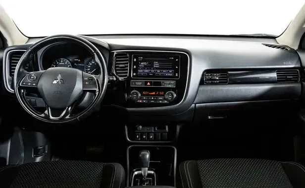 Mitsubishi Outlander, III Рестайлинг 3 — фото 6