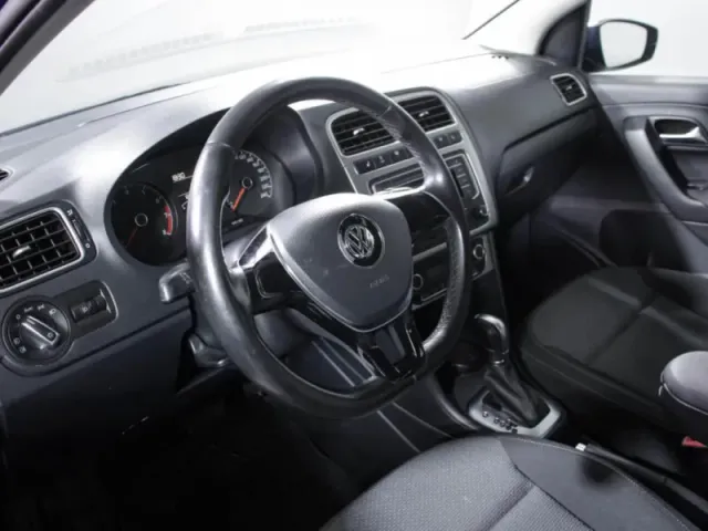 Volkswagen Polo, V Рестайлинг — фото 15