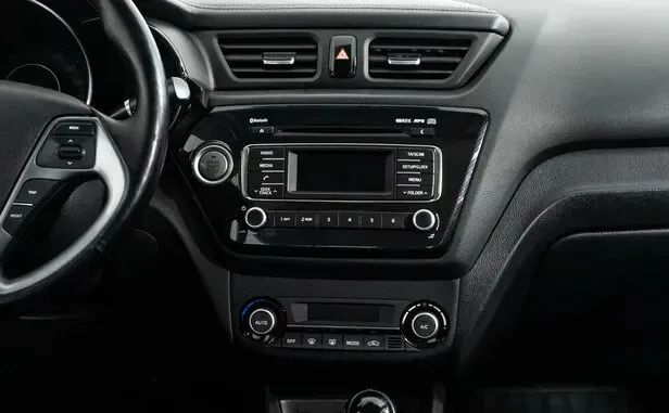 Kia Rio, III Рестайлинг — фото 6
