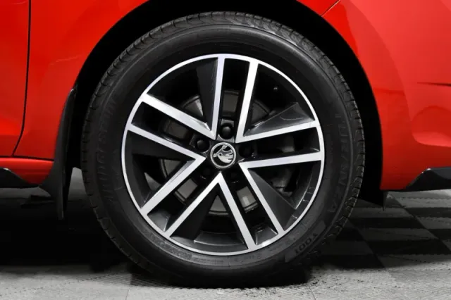 Skoda Rapid, I Рестайлинг — фото 10