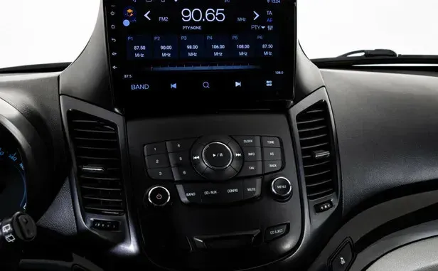Chevrolet Orlando, I — фото 9