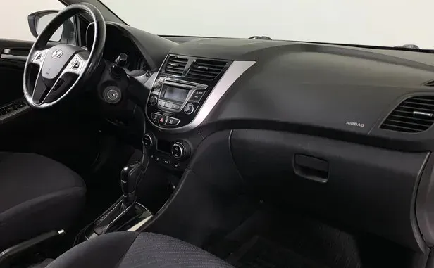 Hyundai Solaris, I Рестайлинг — фото 5