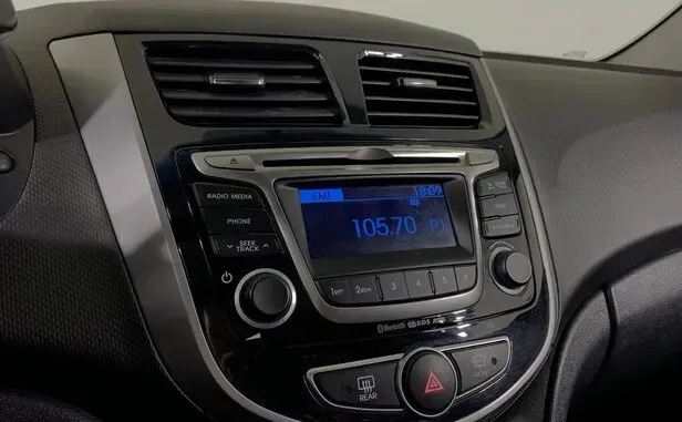 Hyundai Solaris, I Рестайлинг — фото 7