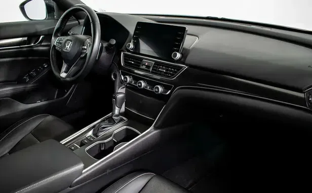 Honda Accord, X Рестайлинг — фото 5