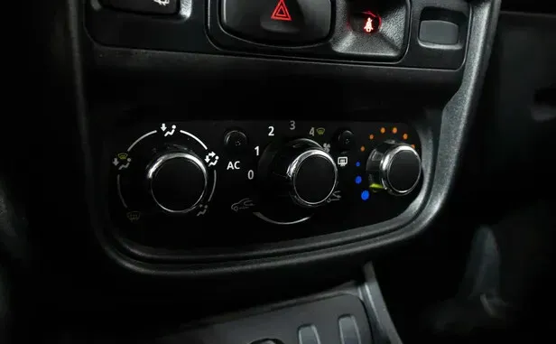 Renault Duster, I — фото 9