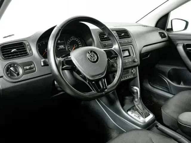 Volkswagen Polo, V Рестайлинг — фото 13