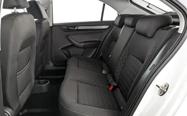 Skoda Rapid, I Рестайлинг — фото 12