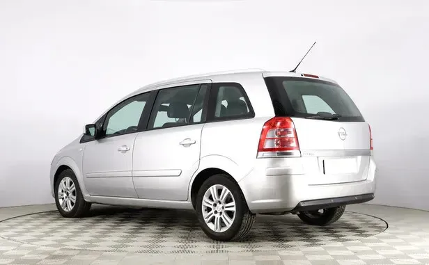 Opel Zafira, B Рестайлинг — фото 4