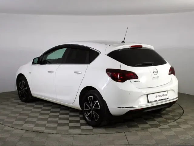 Opel Astra, J Рестайлинг — фото 3