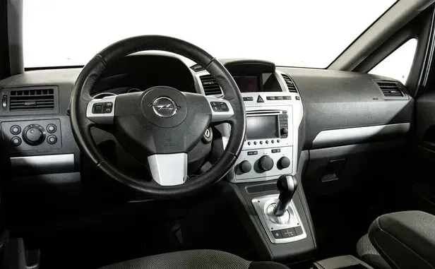 Opel Zafira, B Рестайлинг — фото 5